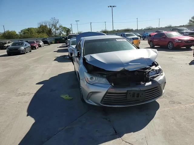 2015 Toyota Camry - Image 10