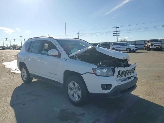 2016 Jeep Compass Latitude VIN: 1C4NJCEA3GD620138 Lot: 80154964