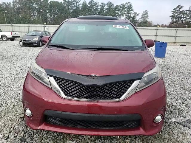 2017 Toyota Sienna - Image 14