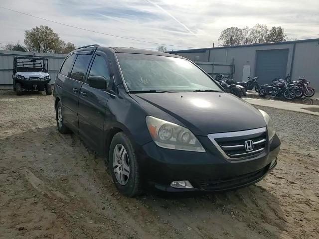 2005 Honda Odyssey - Image 11