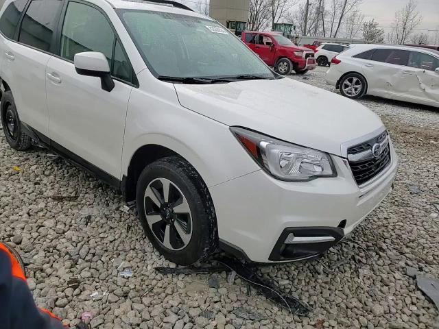 2017 Subaru Forester - Image 14