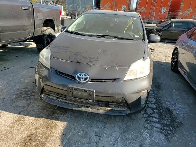 2013 Toyota Prius - Image 11