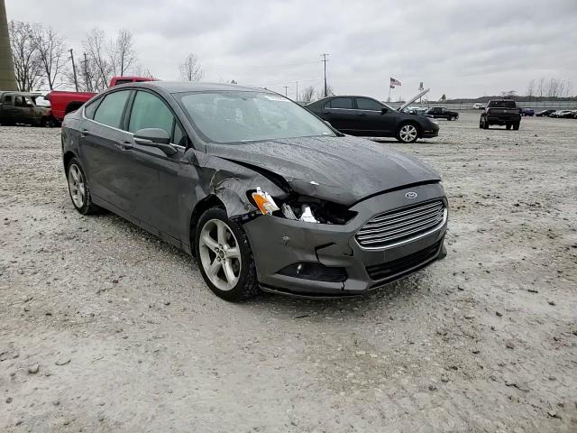 2016 Ford Fusion - Image 13