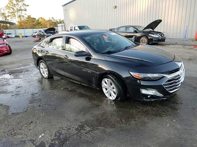 2019 Chevrolet Malibu - Image 13