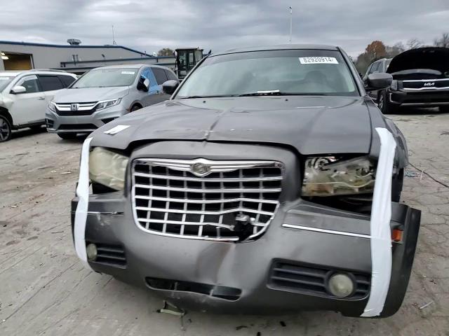 2008 Chrysler 300 - Image 11