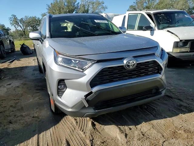 2020 Toyota Rav4 Xle VIN: JTMR6RFV0LD004303 Lot: 81003034