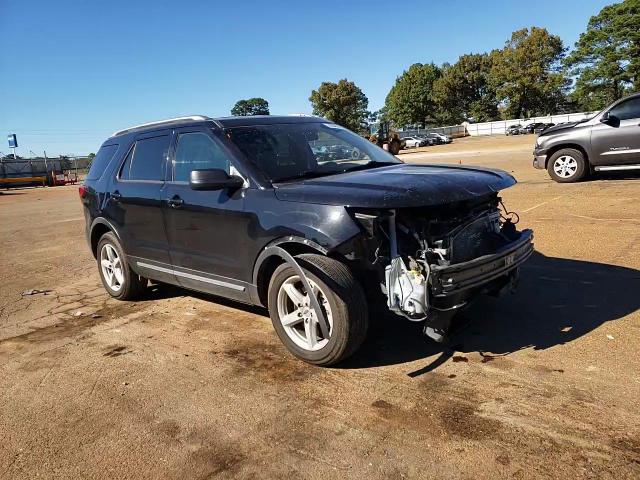 2019 Ford Explorer - Image 12