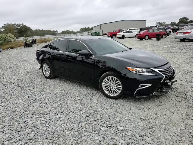 2016 Lexus ES - Image 14