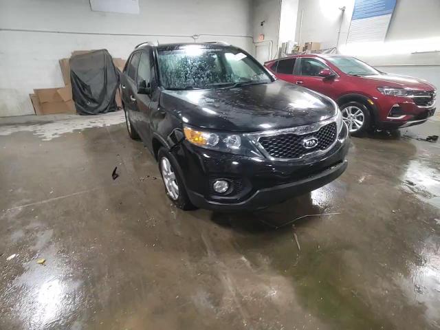 2012 Kia Sorento Base VIN: 5XYKT3A61CG268641 Lot: 81373794