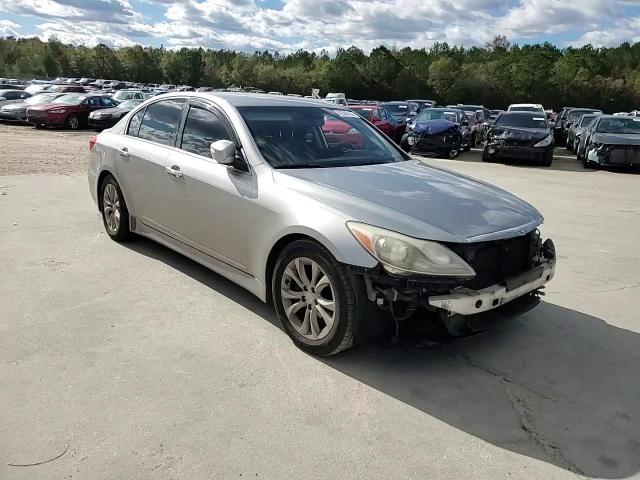 2013 Hyundai Genesis 3.8L VIN: KMHGC4DD3DU216784 Lot: 81545104