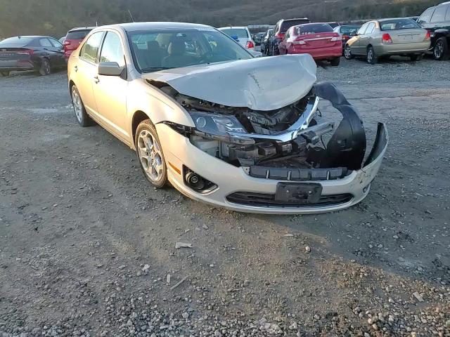 2010 Ford Fusion - Image 11