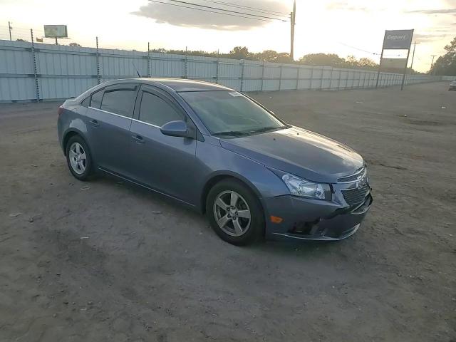 2014 Chevrolet Cruze - Image 10