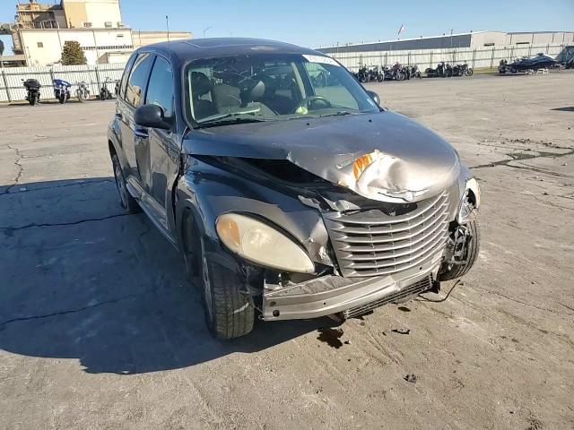 2001 Chrysler PT Cruiser - Image 11