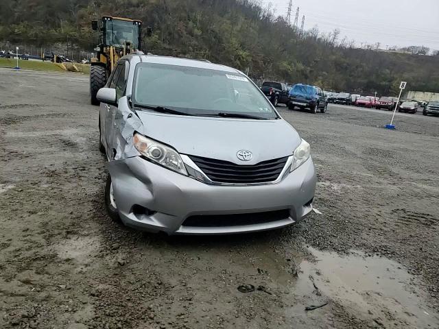 2013 Toyota Sienna Le VIN: 5TDKK3DC6DS371661 Lot: 80391574