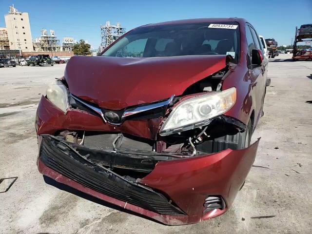2018 Toyota Sienna - Image 11