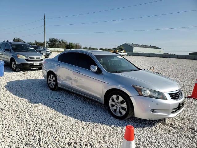 2010 Honda Accord - Image 11