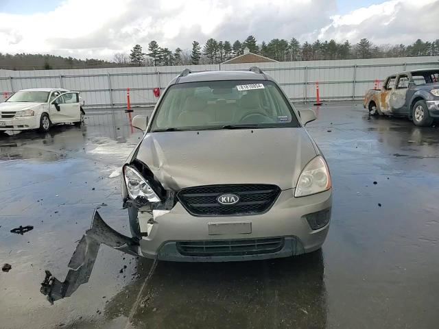 2009 Kia Rondo Base VIN: KNAFG529097262570 Lot: 81810854