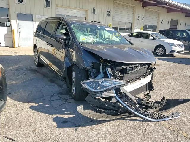 2017 Chrysler Pacifica Touring L Plus VIN: 2C4RC1EG8HR669239 Lot: 79636954