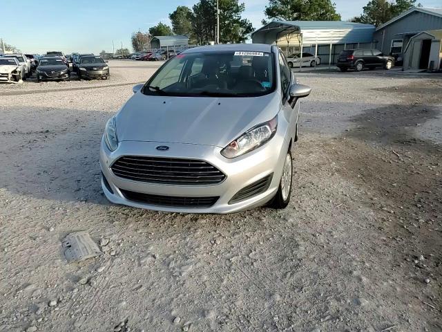 2016 Ford Fiesta - Image 11