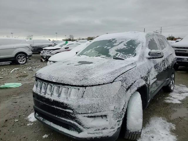 2018 Jeep Compass Latitude VIN: 3C4NJDBB5JT395192 Lot: 81806214