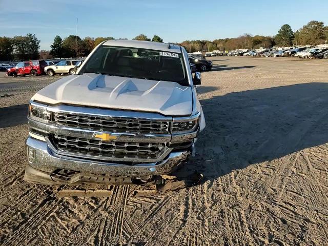 2017 Chevrolet Silverado - Image 11