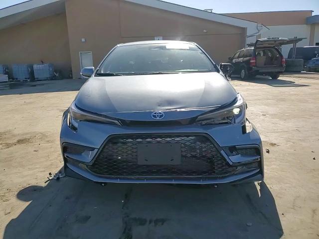 2024 Toyota Corolla Le VIN: JTDBCMFE2R3036133 Lot: 79703654