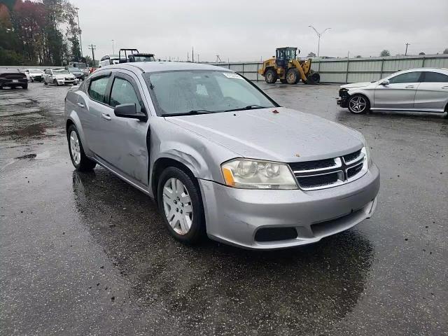 2013 Dodge Avenger - Image 11