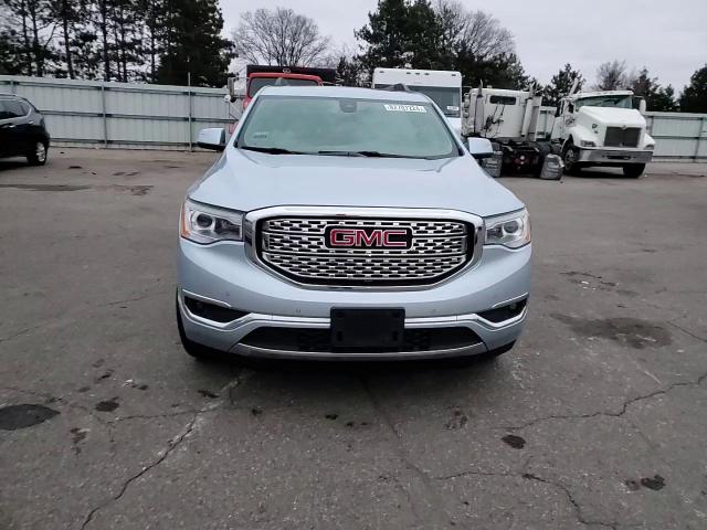 2017 GMC Acadia - Image 12