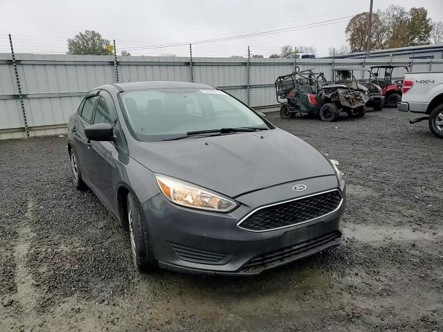 2016 Ford Focus S VIN: 1FADP3E21GL335761 Lot: 80678114