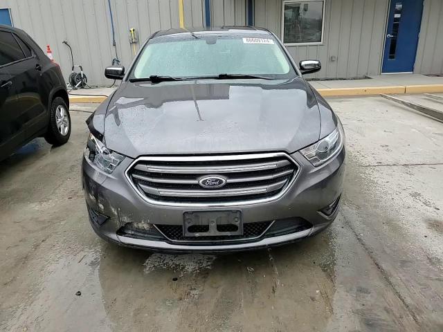 2013 Ford Taurus - Image 13