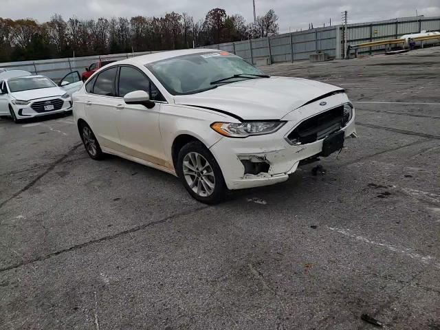 2019 Ford Fusion - Image 11
