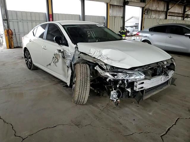 2019 Nissan Altima - Image 11