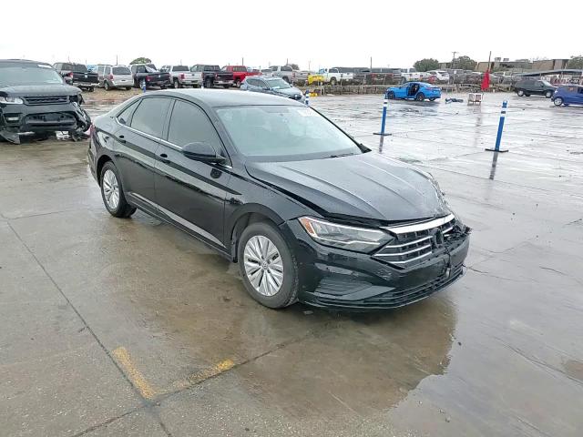 2019 Volkswagen Jetta - Image 13
