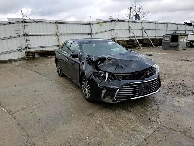 2016 Toyota Avalon - Image 11