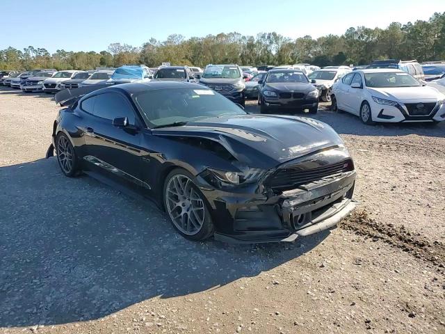 2015 Ford Mustang - Image 13