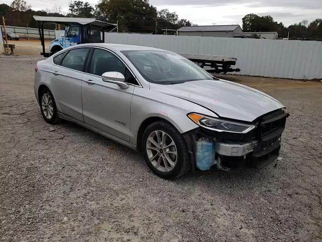 2019 Ford Fusion - Image 11
