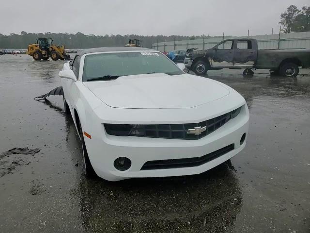 2013 Chevrolet Camaro - Image 13