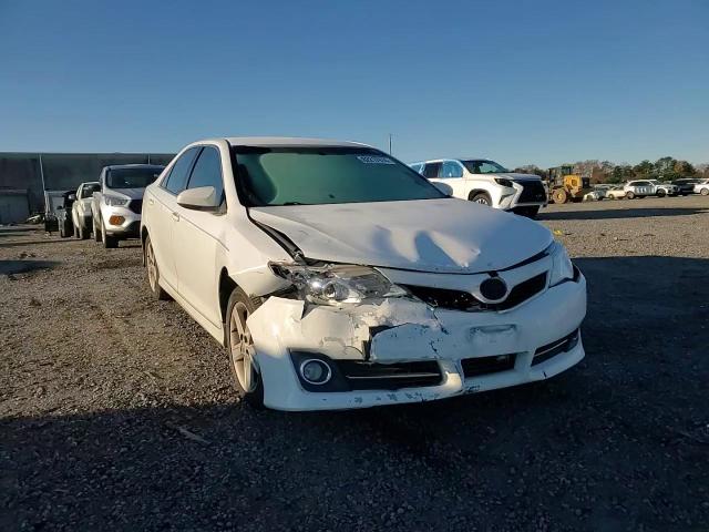 2012 Toyota Camry - Image 11