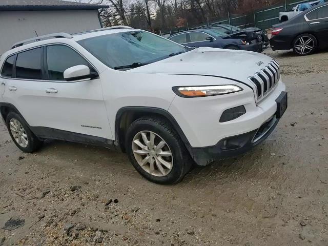 2017 Jeep Grand Cherokee - Image 12