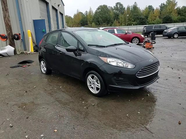 2017 Ford Fiesta - Image 13