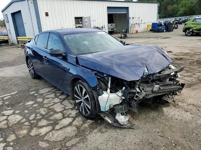 2019 Nissan Altima - Image 13