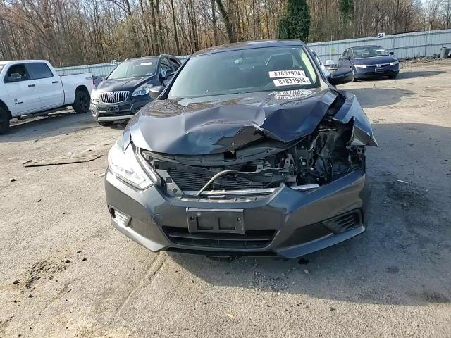 2018 Nissan Altima - Image 10