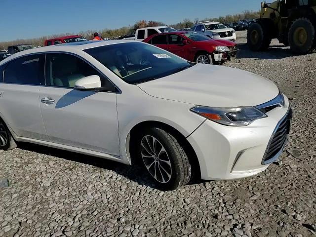 2017 Toyota Avalon - Image 11