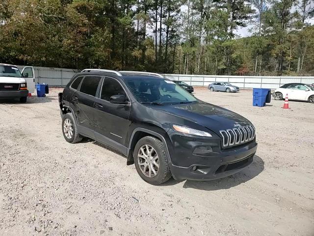 2016 Jeep Cherokee Latitude VIN: 1C4PJLCS2GW217261 Lot: 79169174