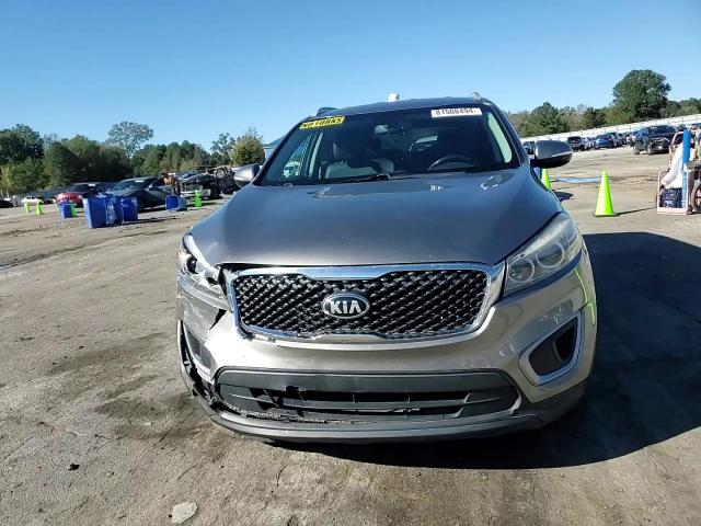 2017 Kia Sorento - Image 12
