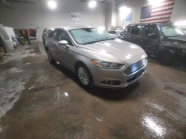 2016 Ford Fusion - Image 14