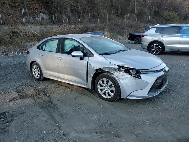 2021 Toyota Corolla - Image 11
