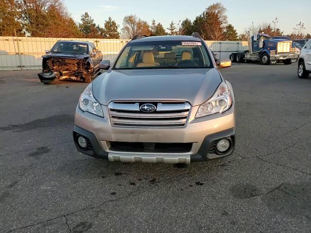 2014 Subaru Outback - Image 12