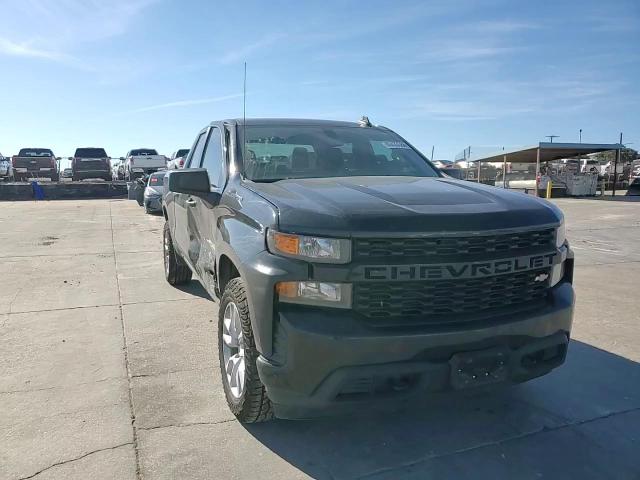 2022 Chevrolet Silverado - Image 11
