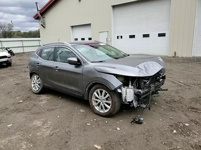 2021 Nissan Rogue - Image 12